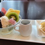 千疋屋フルーツパーラー - フルーツあんみつ