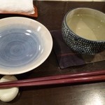 小馳走蔵 TAKERO - 2012.02　冷酒はこの湯呑で：笑