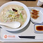 リンガーハット - 長崎ちゃんぽんBセット　814円
麺2倍