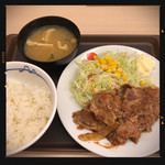 松屋 - 生姜焼き定食 660円