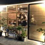 セルサルサーレ - 気軽ながらクリーンなトラットリアの雰囲気