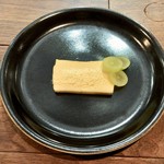 セルサルサーレ - カマンベールのチーズケーキ シャインマスカット添え