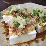 中島屋食堂 - 地元の地豆腐のやっこ  