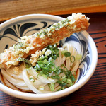 ふる里うどん  - ちくわ天ぶっかけ冷（ぶっかけ冷+ちくわ天）
