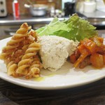 トリワイン ＰＩＫＯＳＨＨＨＵ - 前菜３種盛