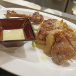 トリワイン ＰＩＫＯＳＨＨＨＵ - フランス産ホロホロ鶏グリル 鶏肝のアンチョビソース