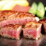 鉄板焼 蓮 - ミディアムで焼き上げたステーキ！