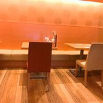 鶴亀飯店 - 店内雰囲気