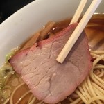 支那ソバ 小むろ - 叉焼大きさ5×5㎝