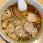 笹塚 大勝軒 - 中華麺中900円にワンタン＋100円