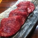 炭火焼 七厘 - ランボソ(ラムシン) イチボとランプの間の肉みたい。