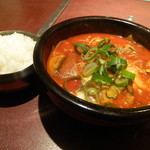 韓国料理 豚肉専門店 福ブタ屋 - ユッケジャンとご飯