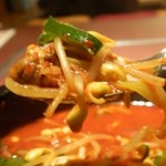 韓国料理 豚肉専門店 福ブタ屋 - ユッケジャンの具はこんな感じ