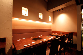 Ningyouchou Tanisaki - 落ち着いた雰囲気でゆっくりとお食事をお楽しみください。