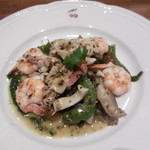 鉄板焼き Oribe - 海鮮と茸のバターソテー