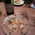 ラ ピニャータ - 赤ボトル、スパゲティ