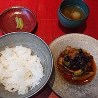 4000 Chinese Restaurant - 十勝ロイヤルマンガリッツァ豚のバラ肉をつかった『回鍋肉』
                      
