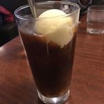 支留比亜珈琲店 - コーヒーフロートです