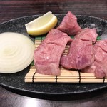 焼肉でん - 厚切り牛タン！