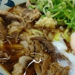 丸亀製麺 - 温泉玉子のせ牛味噌煮うどん＜並＞