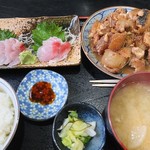 鈴女 - 金目鯛刺身と魚と大根のあら煮定食