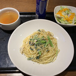 だん家 - 日替りパスタ850円。あさりと小松菜の生クリームパスタ。