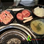 Yakiniku Suehirokan - 得々ランチ