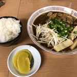 支那そば　たかはし - ご飯小は量を減らしてもらってます。