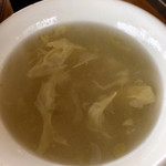 老板飯店 - トロミのある優しい卵スープ。コーンも入っています。