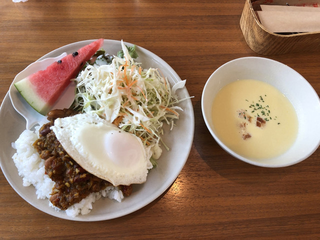 SWING STREET CAFE photo 2