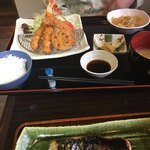 銀しゃり食堂 - 妻の大海老フライ定食1200円。