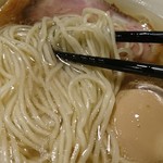 翔鶴 - この「塩らあめん」に出会えてホント良かったです。
      哲学を感じるなあ。
      シンプルで美しく奥深い ＝ 素敵な人