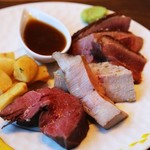 神宮前食堂 サンハウス