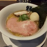 牟岐縄屋 - 極み煮干しそば 醤油 味たまトッピング