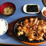 야키니쿠 텧쿄우 - ホルモンみそ焼き定食