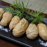 かたつむり - 塩茹で落花生UP