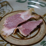 かたつむり - 猪の前足のハム(自分で切り分けたヤツ)