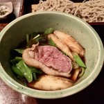 蕎麦懐石 無庵 - 鴨肉 (かもにく)はロゼ色