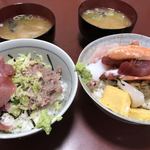 鈴女 - 左:銚子丼、右:海鮮丼