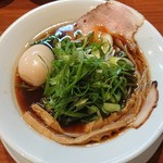 らーめん 四恩 - 料理写真:鶏だし醤油  九条ネギトッピング