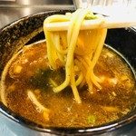 ボニートスープヌードルライク - どろりと濃厚なスープ！