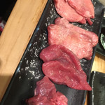 立喰い焼肉 治郎丸 - 