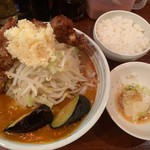 旨辛ラーメン 表裏 - 