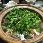 かたつむり - ヤマドリダケ きのこ鍋に天然クレソン投入