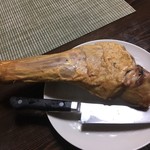 かたつむり - 猪の前足のハム