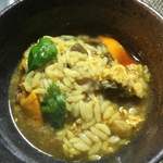 かたつむり - アカヤマドリダケとタマゴダケの雑炊 取り分け語