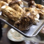 かたつむり - 大将による「今から、これ焼くからー」プレゼン