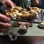 かたつむり - 大将による「今から、これ焼くからー」プレゼン