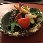 御料理 寺沢 - 酸漿､蛸胡瓜串､○十甘露煮､炙りｶﾗｽﾐ､ﾍﾞﾋﾞｰｺｰﾝ素揚げ､仔鮎焼､ｳﾆ