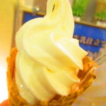 tapi - 北海道ソフトクリーム・ワッフルコーン　３３０円（税込）のアップ【２０１９年１０月】